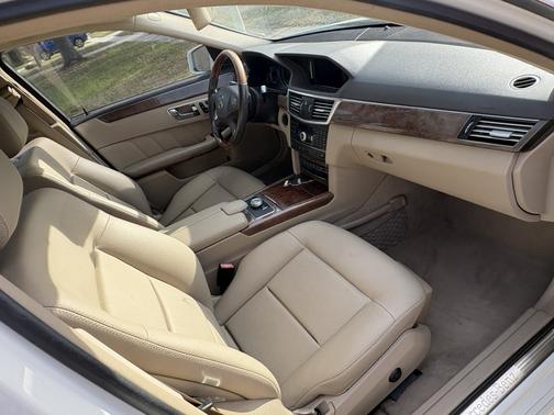 White 2011 Mercedes-Benz E-Class E 350