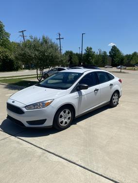 White 2016 Ford Focus S