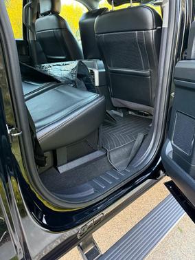 Black 2018 Ford F-250 Lariat