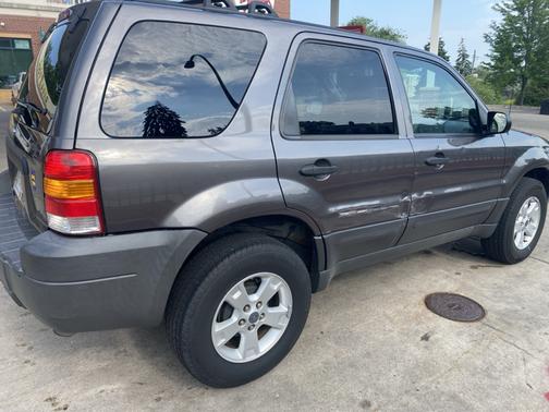2005 Ford Escape XLT