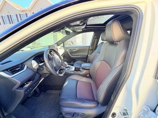 2024 Toyota RAV4 Prime XSE