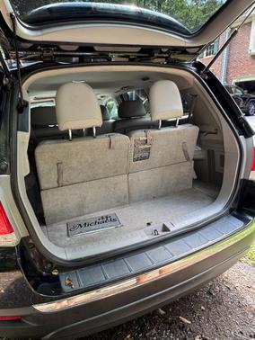 Black 2013 Toyota Highlander SE