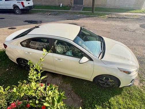 White 2020 Kia Forte LXS