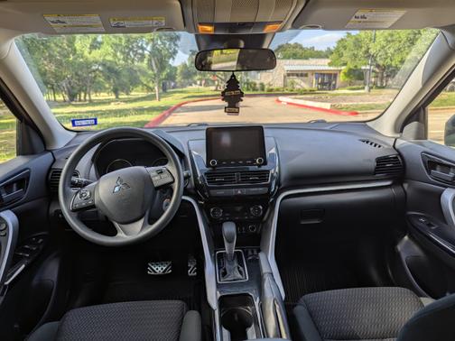 2022 Mitsubishi Eclipse Cross LE
