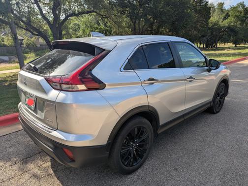 2022 Mitsubishi Eclipse Cross LE