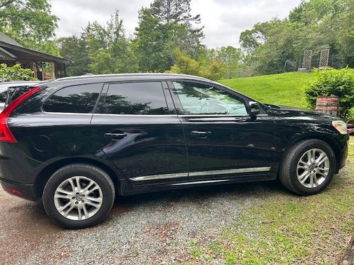 2016 Volvo XC60 T5 Platinum