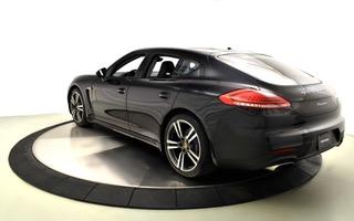 2016 Porsche Panamera Edition
