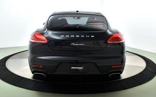 2016 Porsche Panamera Edition