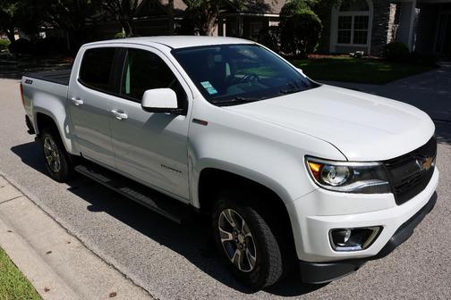 White 2018 Chevrolet Colorado Z71