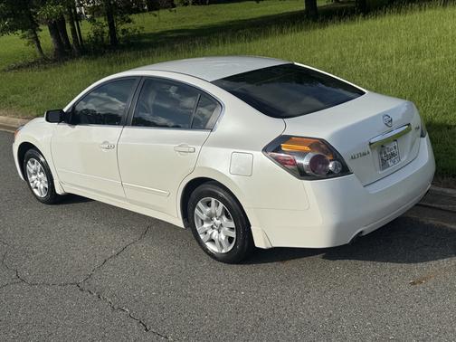 2010 Nissan Altima 2.5 S