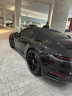 2021 Porsche 911 Carrera
