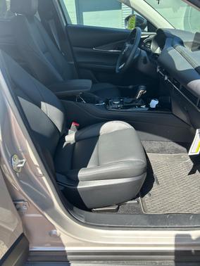 Gold 2024 Mazda CX-30 2.5 S Select Sport