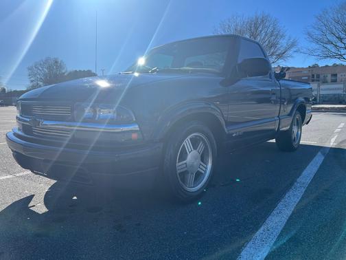 1998 Chevrolet S-10 LS