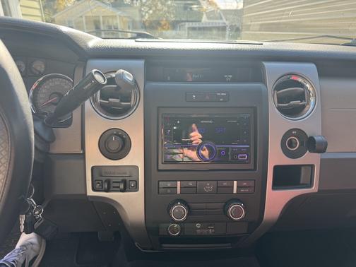 2010 Ford F-150 XLT SuperCab