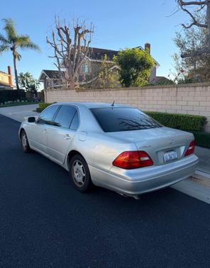 2002 Lexus LS 430 Base
