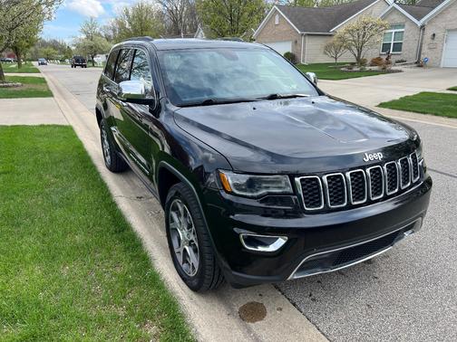 Black 2019 Jeep Grand Cherokee Limited