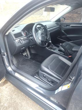 2018 Volkswagen Passat 2.0T R-Line