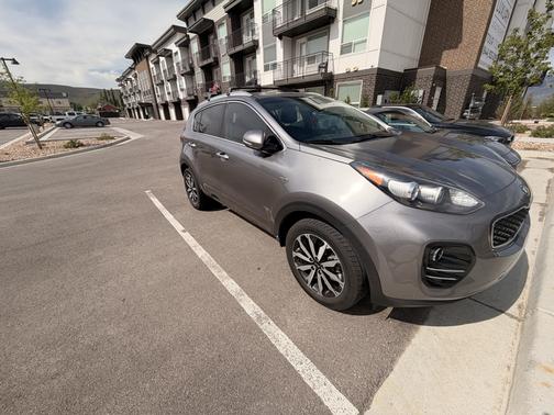Gray 2019 Kia Sportage EX