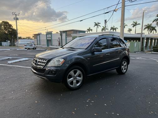 Gray 2011 Mercedes-Benz M-Class ML 350 BlueTEC