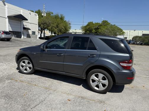Gray 2011 Mercedes-Benz M-Class ML 350 BlueTEC