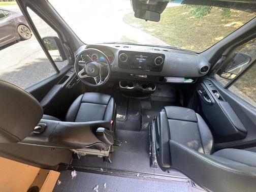 Beige 2022 Mercedes-Benz Sprinter 2500 Standard Roof