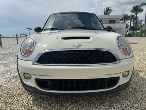 2011 MINI Cooper S Clubman Base