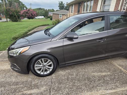 2016 Hyundai SONATA SE