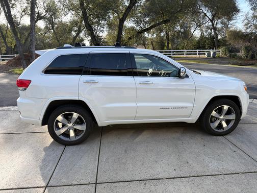 2015 Jeep Grand Cherokee Overland