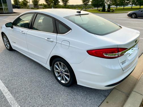 2017 Ford Fusion Hybrid S