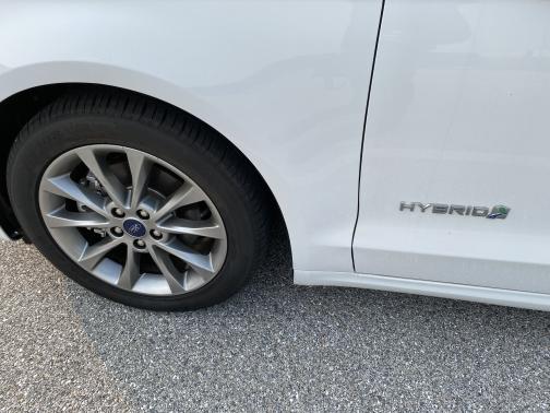 2017 Ford Fusion Hybrid S