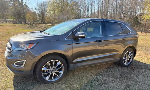 2017 Ford Edge Titanium