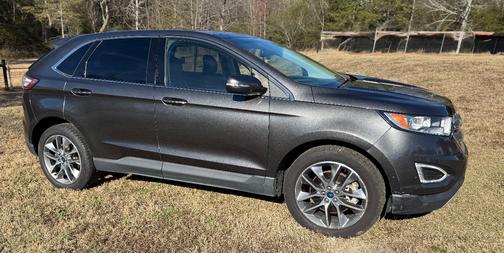 2017 Ford Edge Titanium