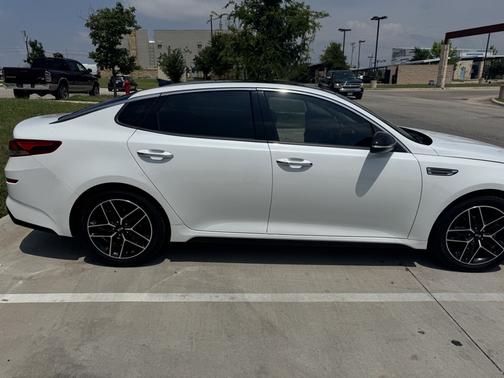 2020 Kia Optima SE