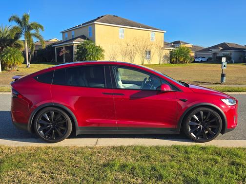 2019 Tesla Model X Long Range
