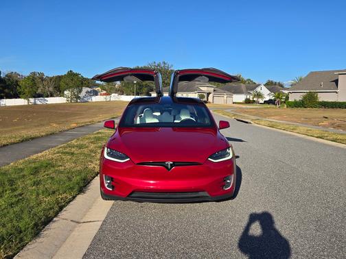 2019 Tesla Model X Long Range