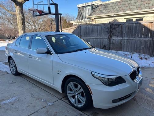 2010 BMW 528 i xDrive