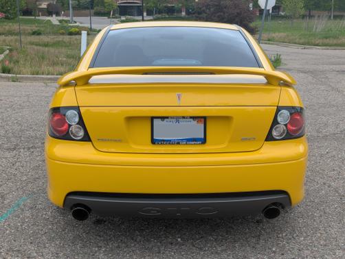 2005 Pontiac GTO Base