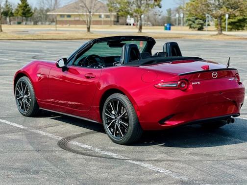 2025 Mazda MX-5 Miata Grand Touring