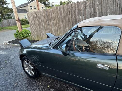 1997 Mazda MX-5 Miata Base