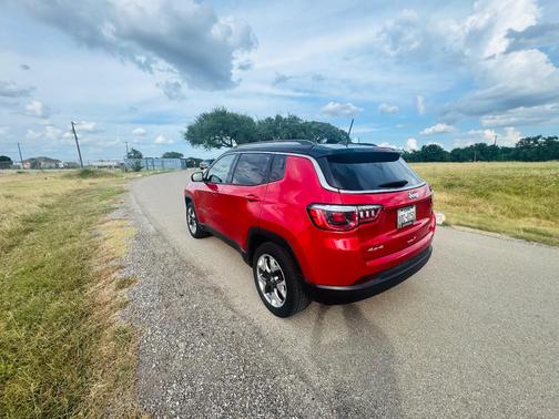 Red 2019 Jeep Compass Limited