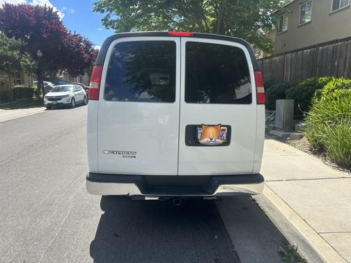 White 2014 Chevrolet Express 3500 LT