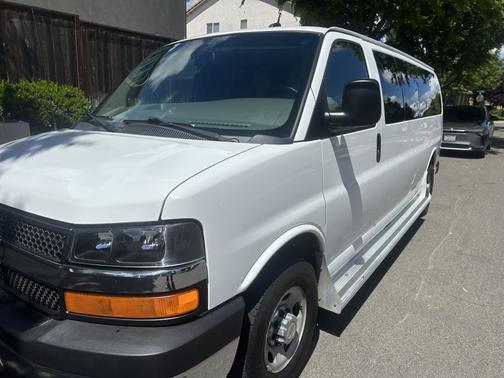 White 2014 Chevrolet Express 3500 LT