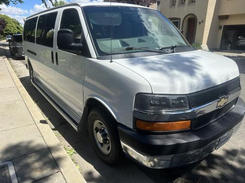 White 2014 Chevrolet Express 3500 LT
