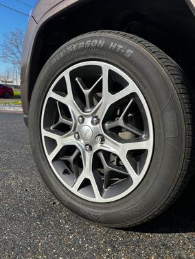 2018 Jeep Grand Cherokee Sterling Edition