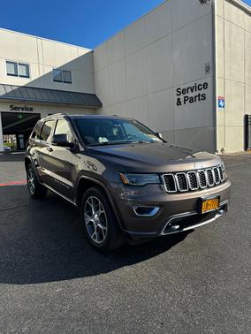 2018 Jeep Grand Cherokee Sterling Edition