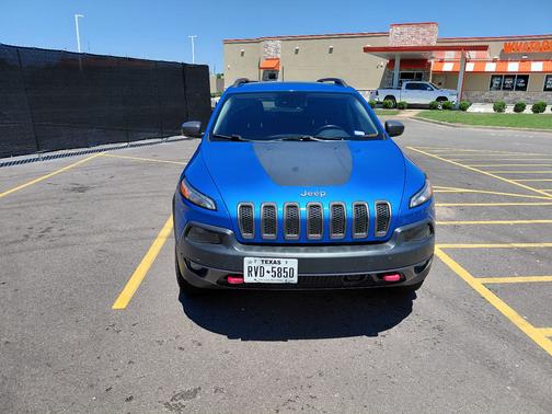 Blue 2018 Jeep Cherokee Trailhawk