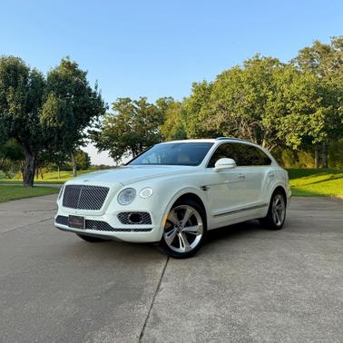 White 2017 Bentley Bentayga W12
