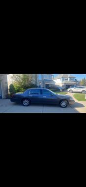 Gray 2001 Lincoln Town Car Signature