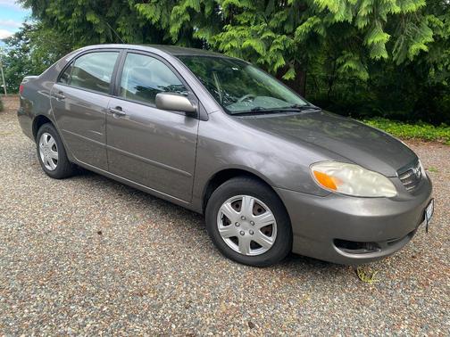 Gray 2006 Toyota Corolla LE