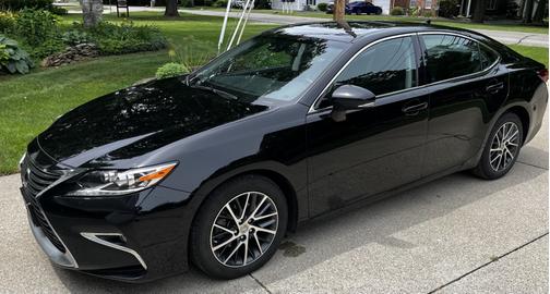 Black 2016 Lexus ES 350 Base